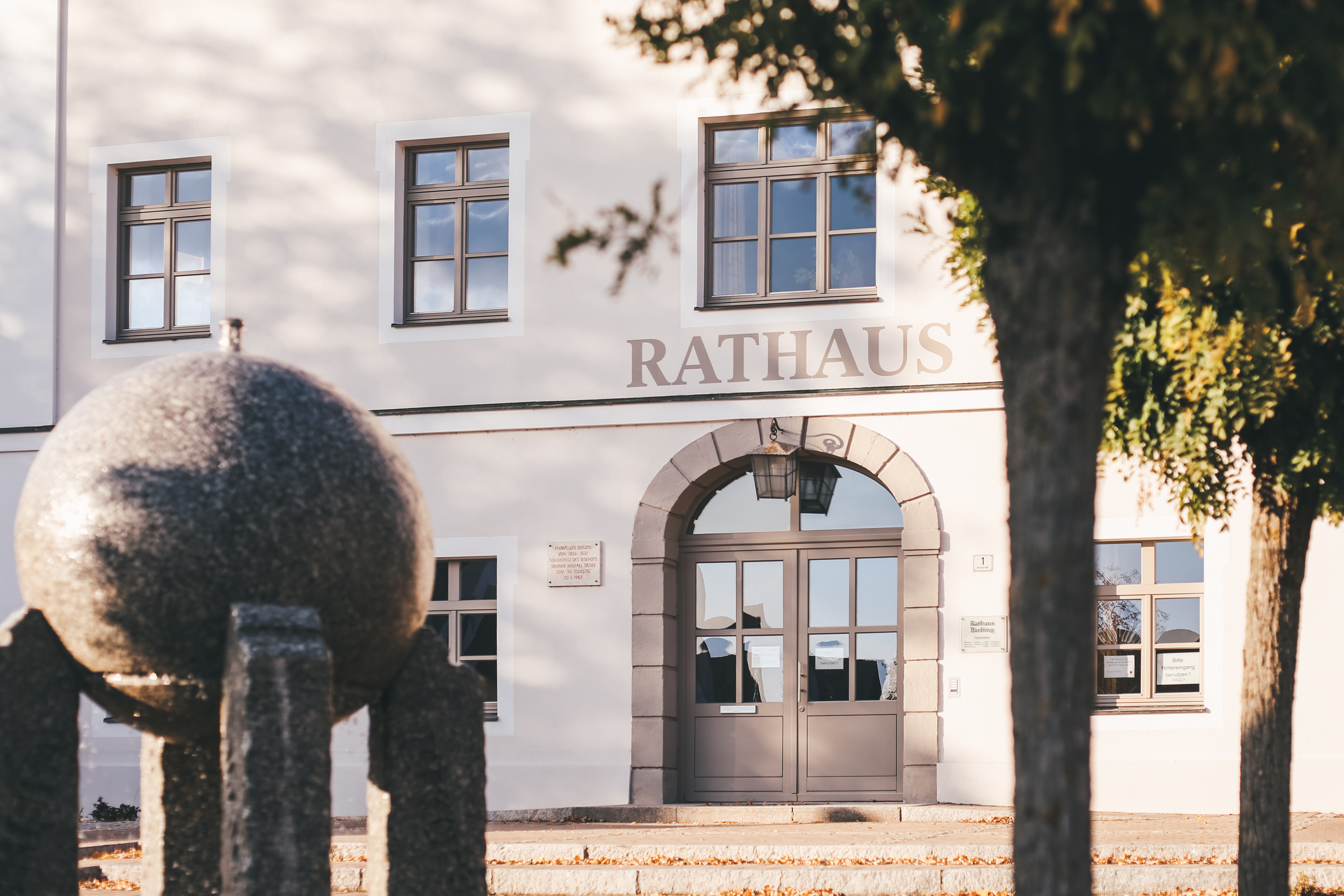 Rathaus & Bauhof am 10. Mai geschlossen